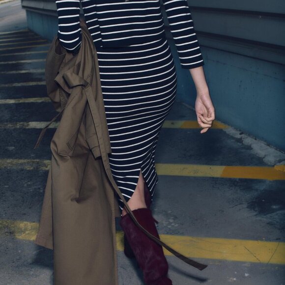 ZARA Navy Blue & White‎ Striped Knit Midi Pencil Skirt - S - Picture 3 of 7